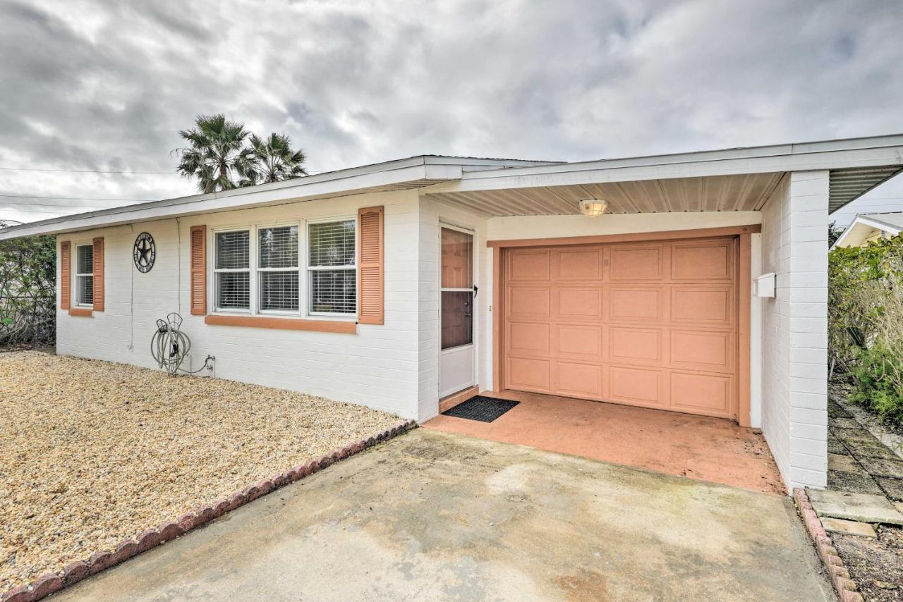 Ormond Beach Home With Screened Porch, Walk To Shore Bagian luar foto